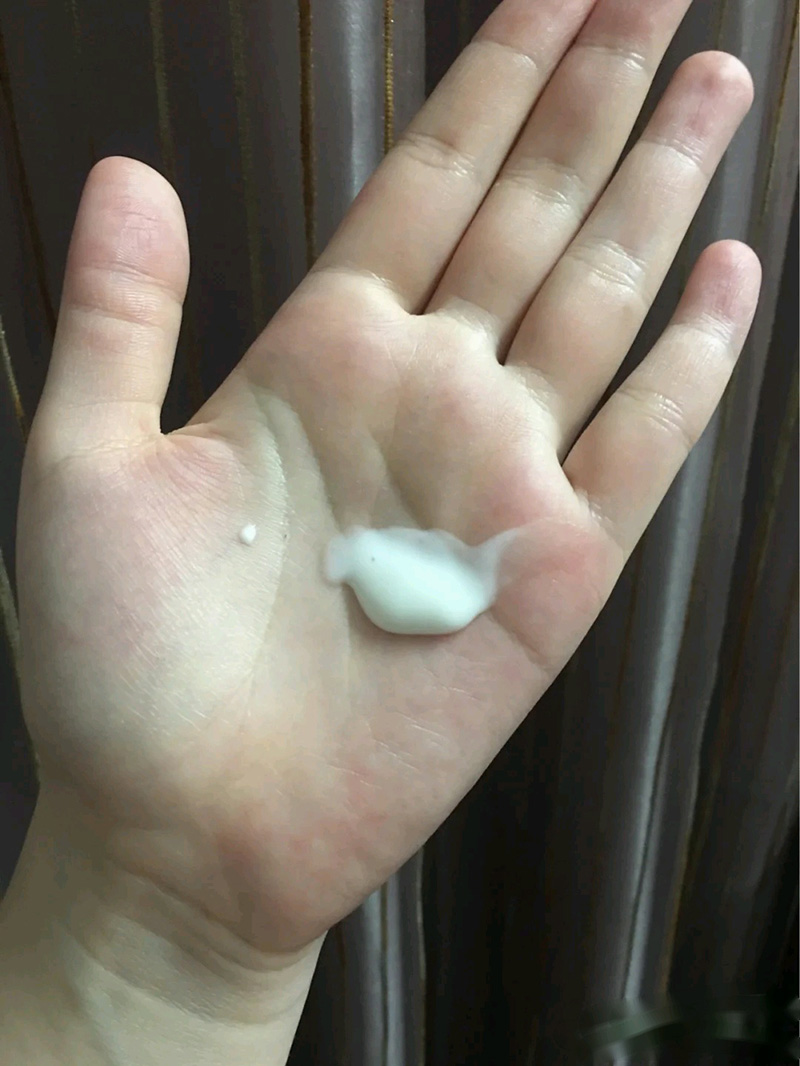 晚上用乳液好还是面霜好（乳液和面霜哪个晚上用哪个早上用） 第13张