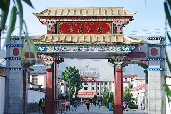 最适合文科生捡漏的211大学，文科分数较低的211大学 第11张