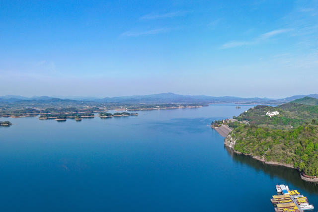中国十大最美平地湖泊 国内著名平原湖泊有哪些 第9张