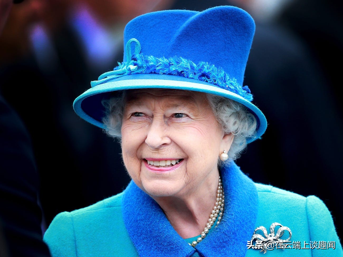 英国女王和蜥蜴人有何关系？有关于伊丽莎白二世那些古怪的阴谋论 第3张