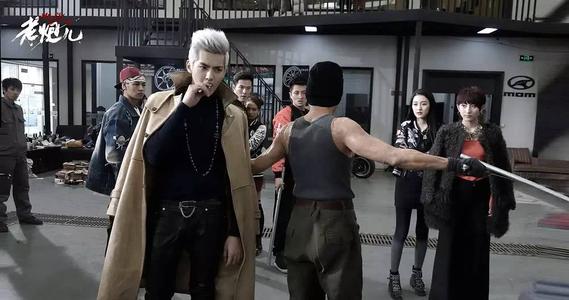 EXO12位成员现状：黄子韬回家继承父业，鹿晗因恋爱打烂一手好牌 第49张