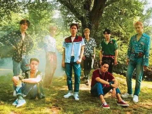 EXO12位成员现状：黄子韬回家继承父业，鹿晗因恋爱打烂一手好牌 第119张