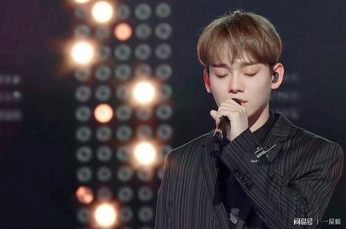 EXO12位成员现状：黄子韬回家继承父业，鹿晗因恋爱打烂一手好牌 第105张