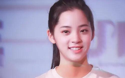 欧阳娜娜个人简历资料（演技曾却让章子怡无语） 第57张