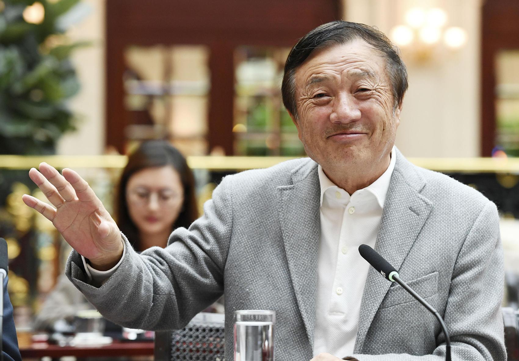 任正非娶了80后苏薇（硕士毕业，曾是得力秘书） 第19张