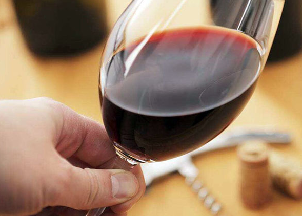 红酒存“过期”了还能喝吗？酿酒师给出明确答复后，茅塞顿开 第13张