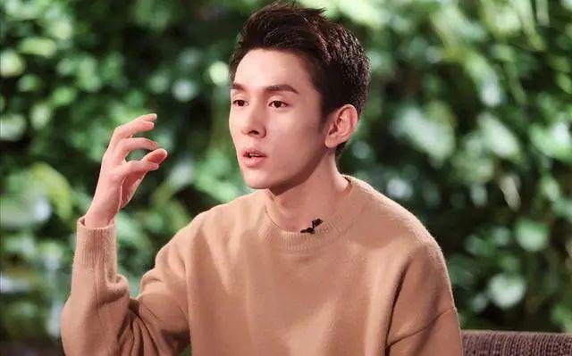 李佳琦个人资料（赚够了两千万，却回不去老家） 第33张