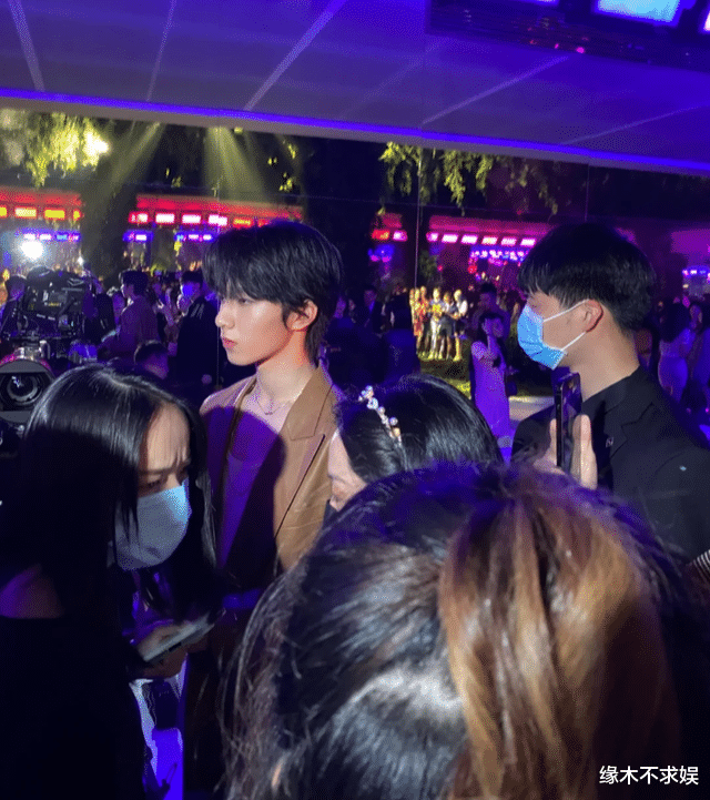 刘耀文个人资料（16岁的刘耀文现实中长啥样？） 第13张