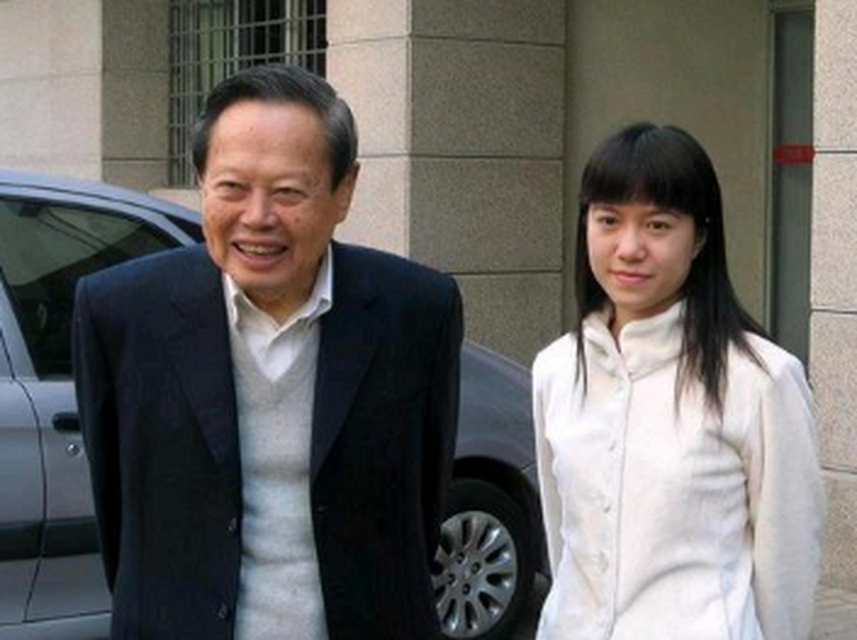 翁帆个人资料简历（28岁结婚，为丈夫坚持早睡18年） 第17张