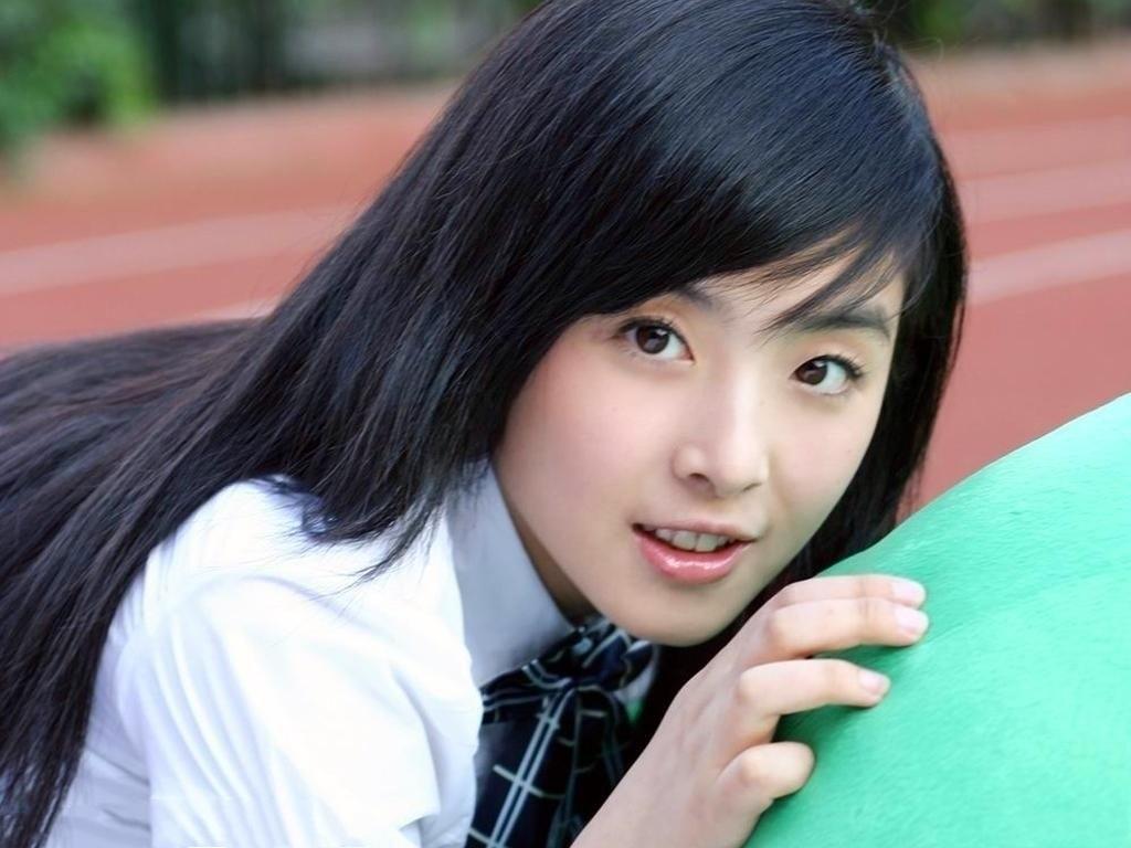 龙丹妮个人资料简介（与何炅是同学，预言肖战不会红） 第23张