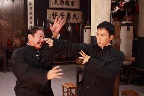 叶问真实历史简介：从未与日寇打擂，仍是一代宗师 第5张