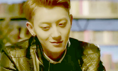 EXO12位成员现状：黄子韬回家继承父业，鹿晗因恋爱打烂一手好牌 第69张