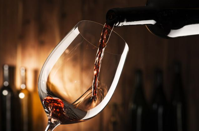 红酒存“过期”了还能喝吗？酿酒师给出明确答复后，茅塞顿开 第7张
