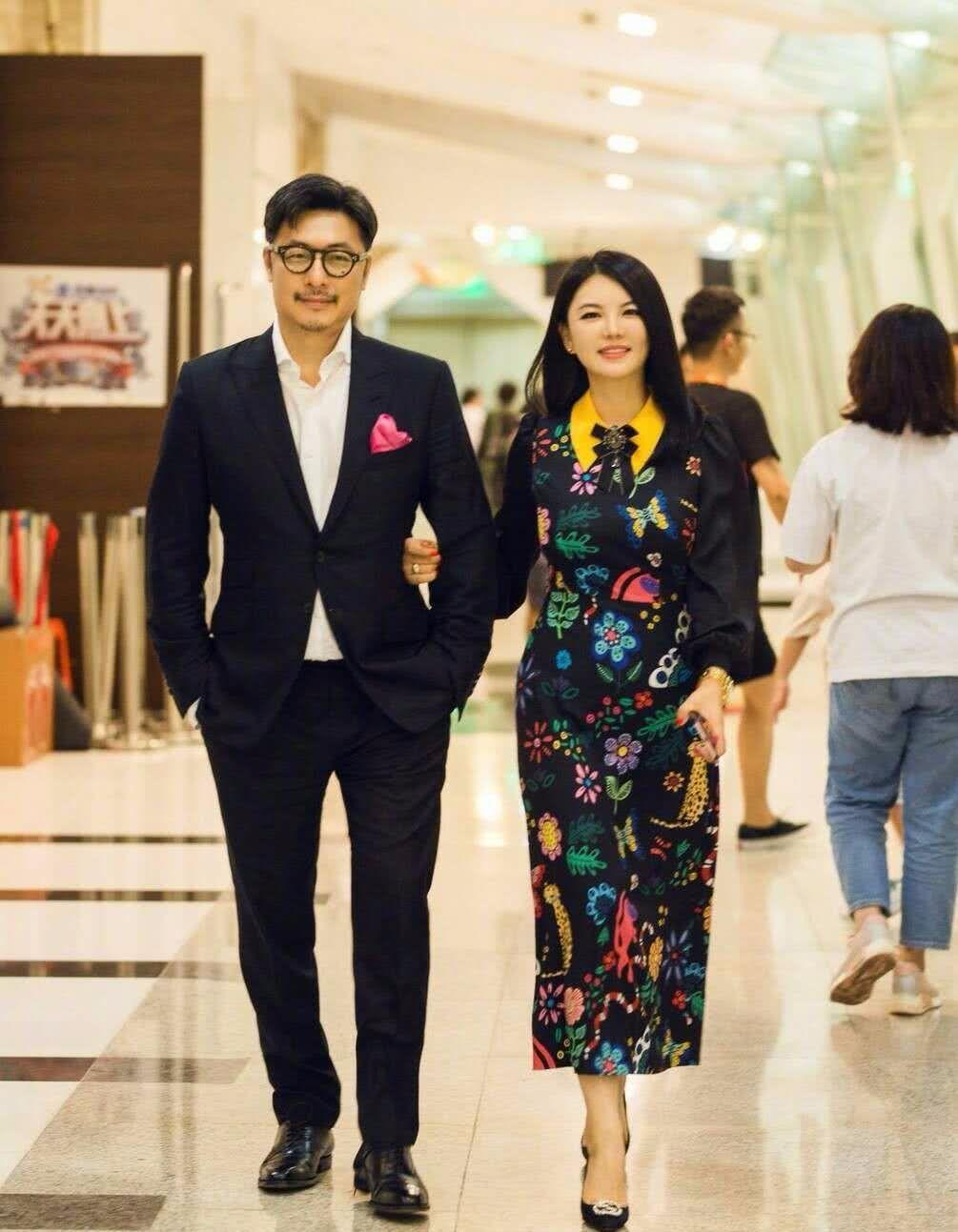 李湘和王岳伦离了婚是真的吗？揭秘王岳伦离婚原因 第25张