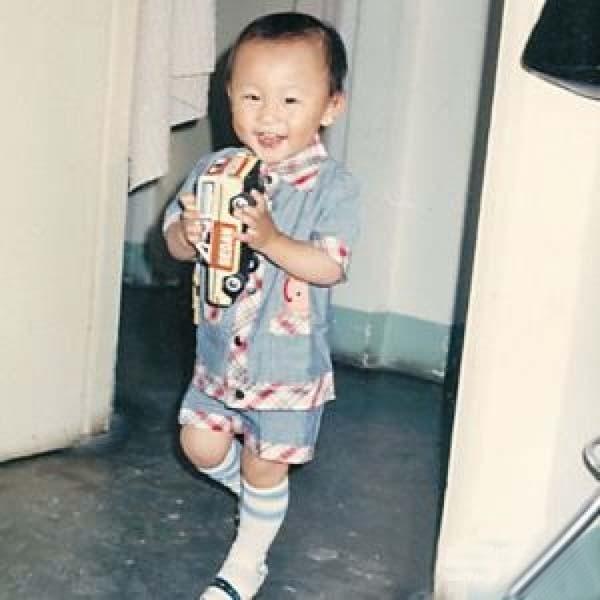 魏晨老婆是初恋吗？妻子牺牲事业成就了他 第5张