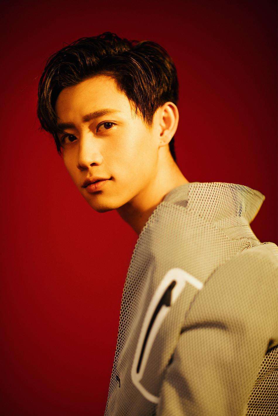 魏晨老婆是初恋吗？妻子牺牲事业成就了他 第23张