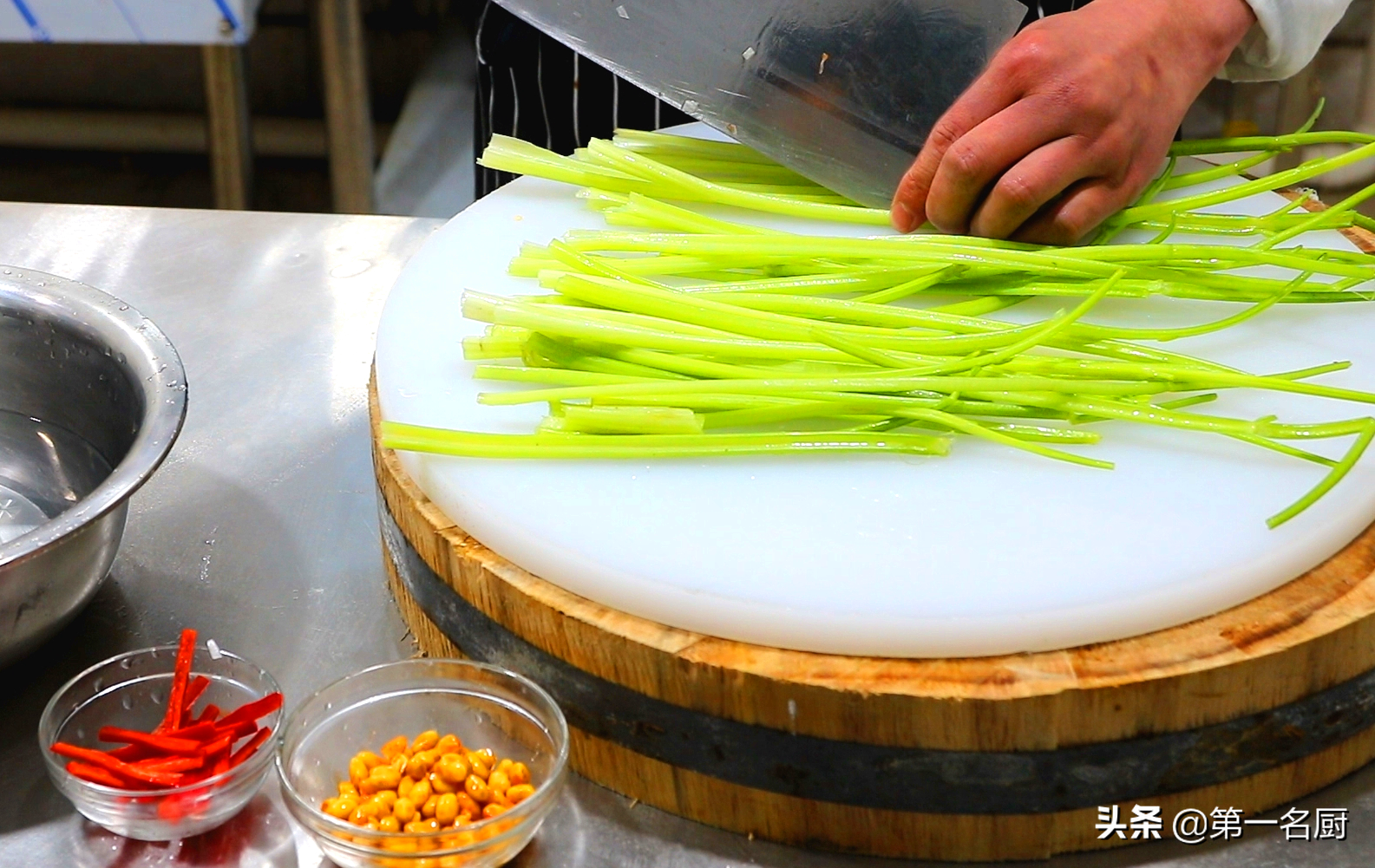 “高蛋白”食物排行榜，牛肉排第三，鸡蛋却排倒数第一，涨知识了 第55张