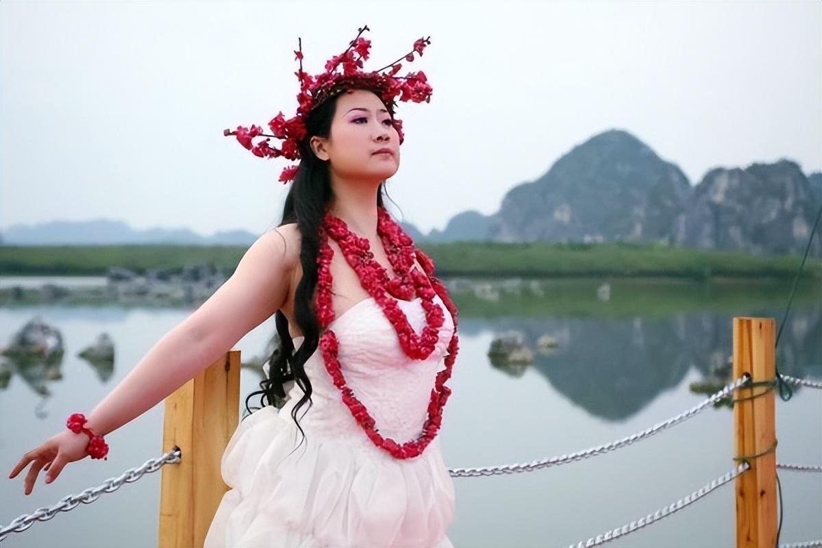 芙蓉姐姐现在在做什么？如今45岁身家上亿 第15张