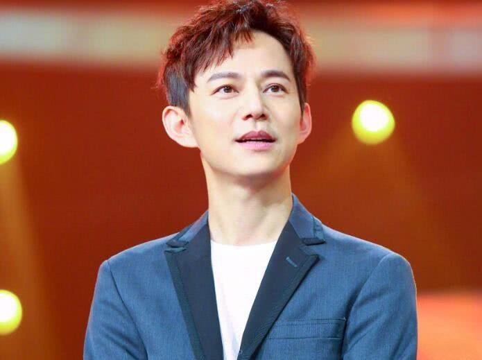 何炅事件是怎么回事？著名导演呼吁将何炅逐出娱乐圈 第1张