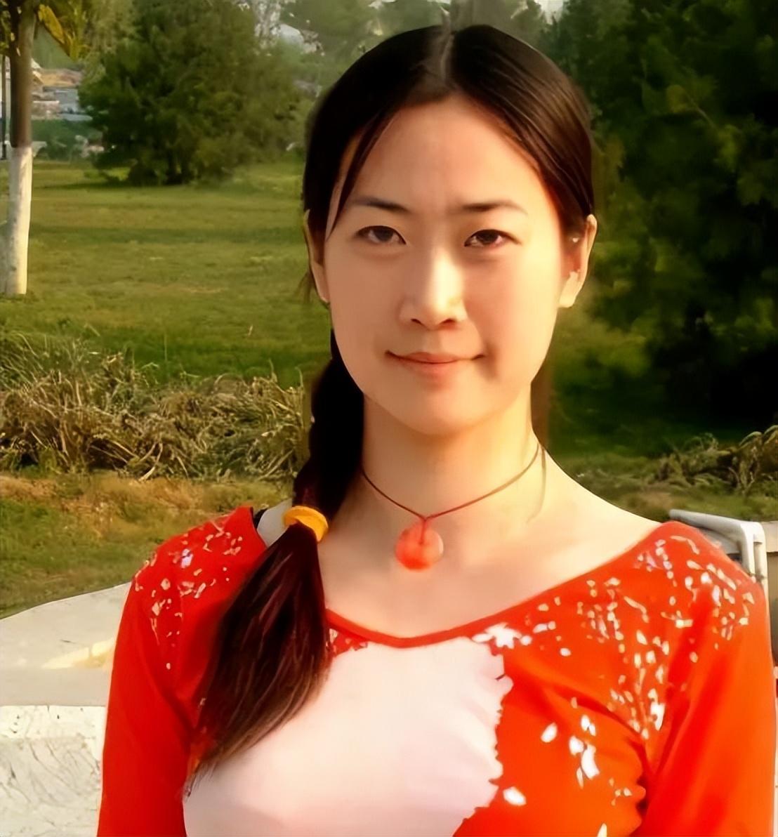 芙蓉姐姐现状如何？如今成为亿万富豪 第23张