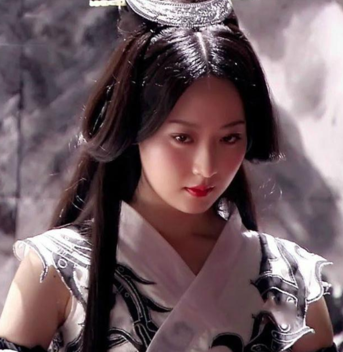 白冰个人资料简介（与模特丁一闪婚又离婚，如今仍单身） 第7张