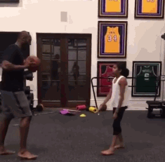 瓦妮莎出了多少次轨？NBA瓦妮莎又传绯闻 第67张