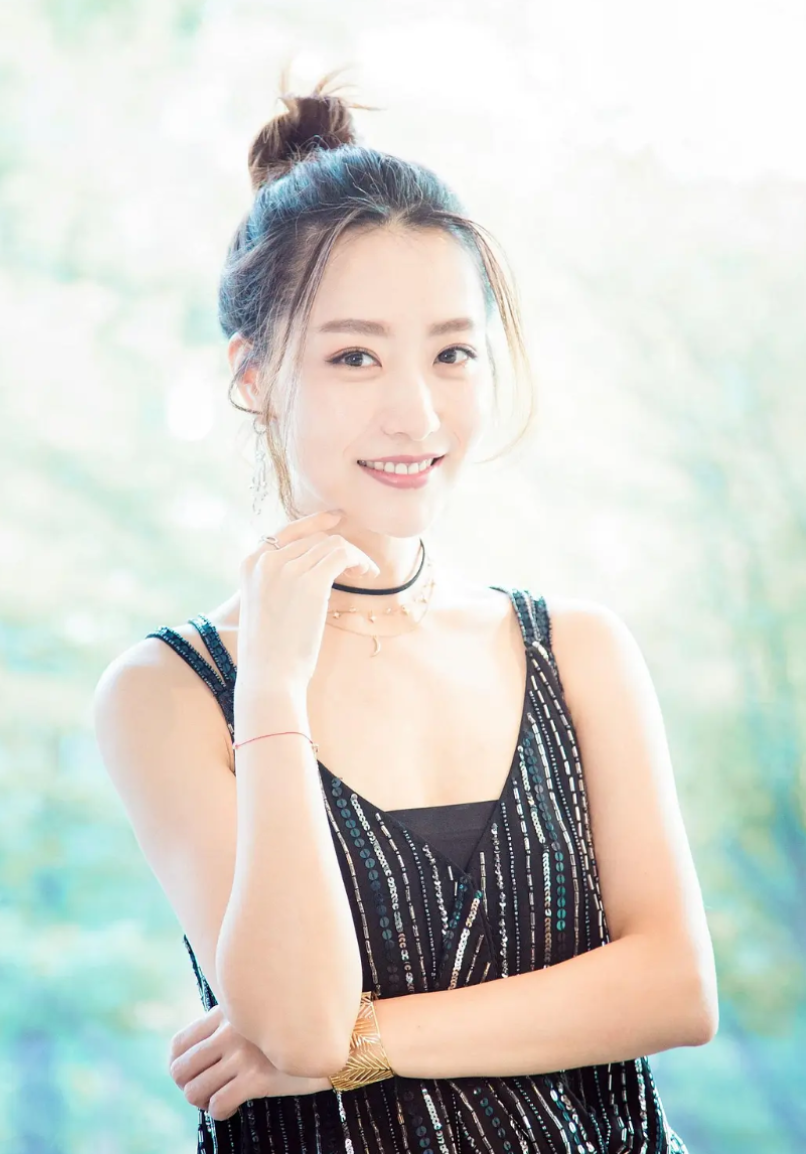 白冰个人资料简介（与模特丁一闪婚又离婚，如今仍单身） 第31张