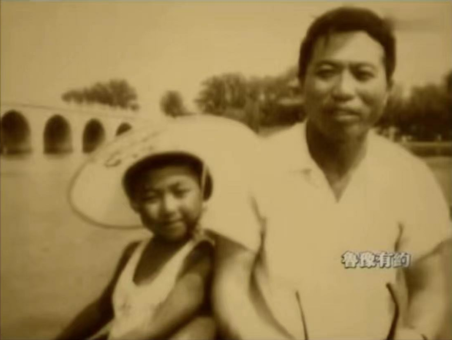 陈羽凡现在怎么样了？4年后再看胡海泉，两人差距也太大了 第7张