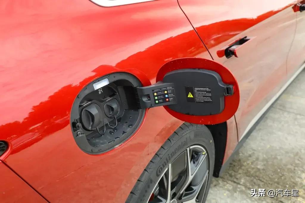 比亚迪汉EV：续航715km+时尚造型，售28.75万！值得入手吗？ 第15张