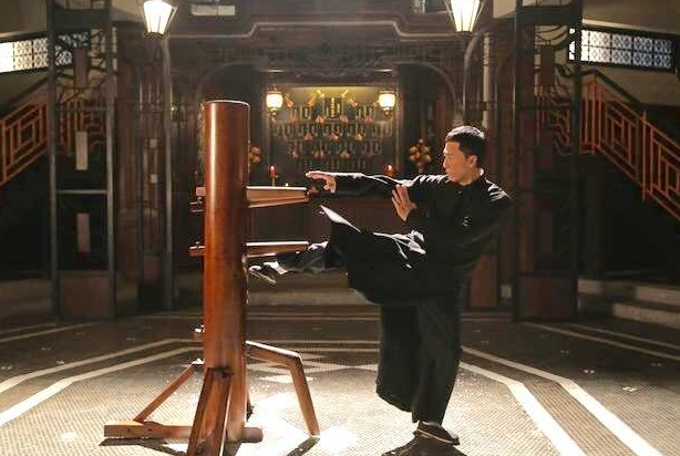 叶问真实历史简介（晚年抛弃妻儿，52岁开宗立派） 第11张