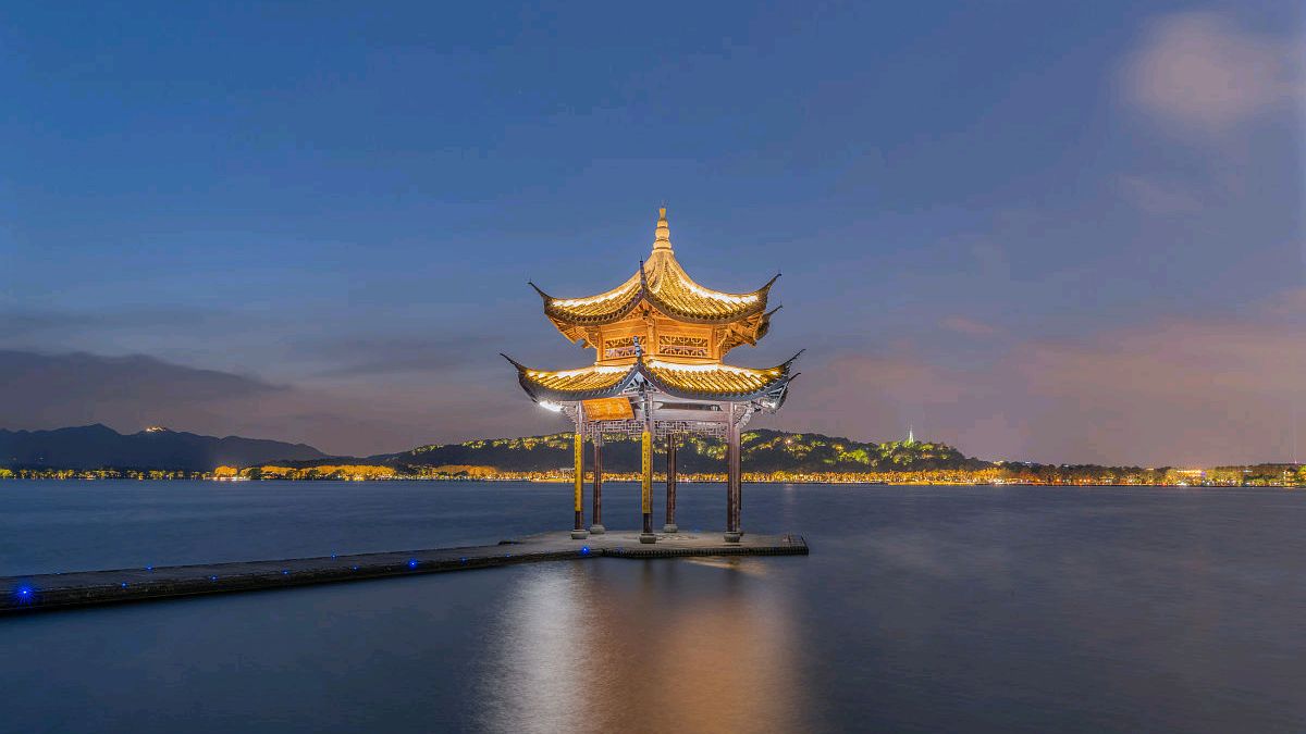 醉笑陪公三万场诗意（南乡子全诗赏析） 第11张