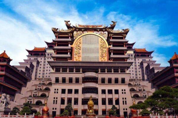 中国占地面积最大的十大建筑,占地面积大的建筑排行榜前十 第13张