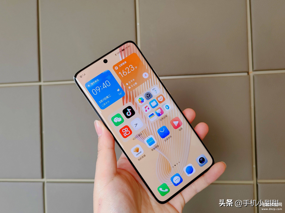 现在买什么手机好性价比最高（4款手机才是真正的极品） 第17张