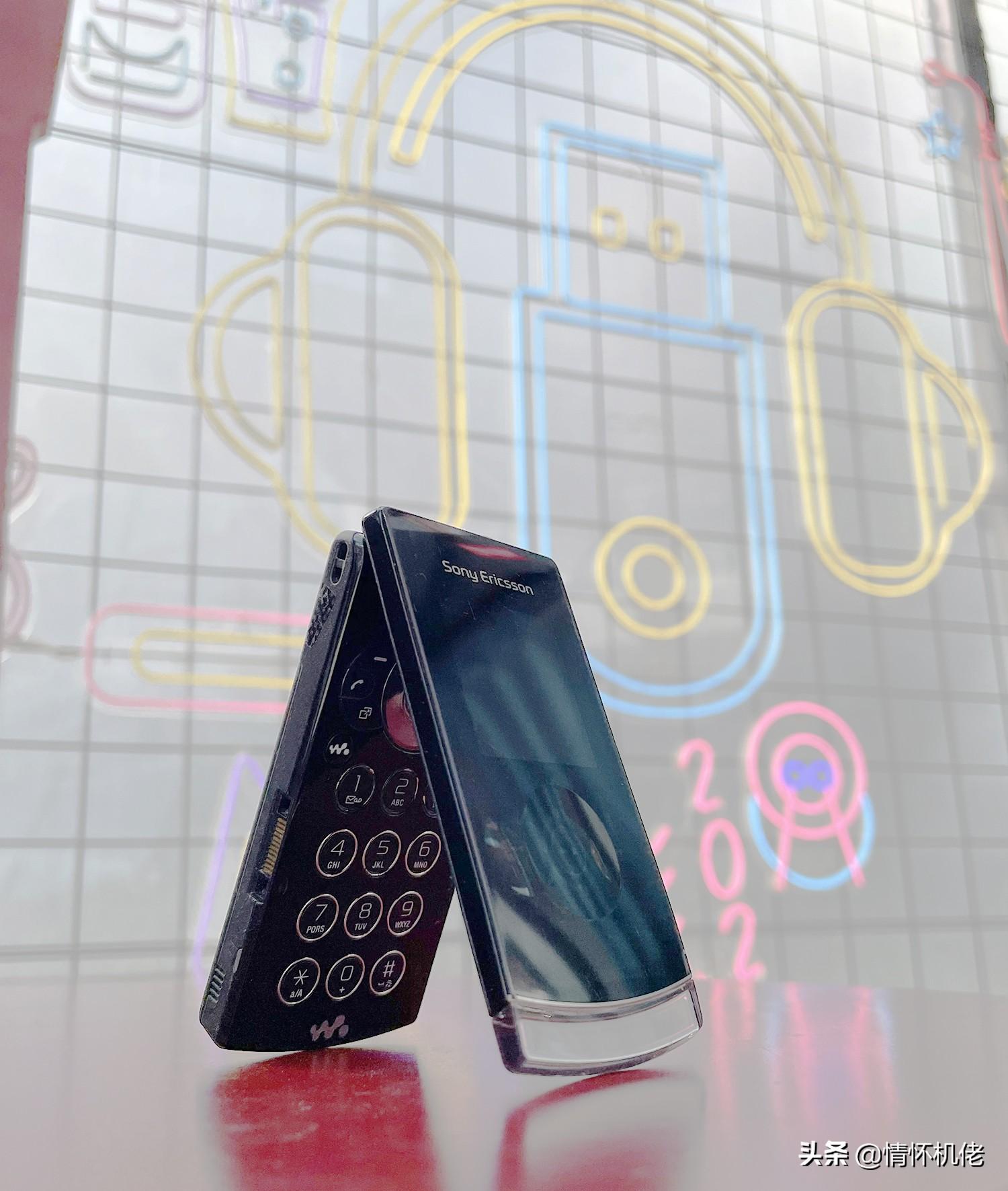 今天手机越来越公式化，曾经手机很有追求——回顾索尼爱立信W980 第7张