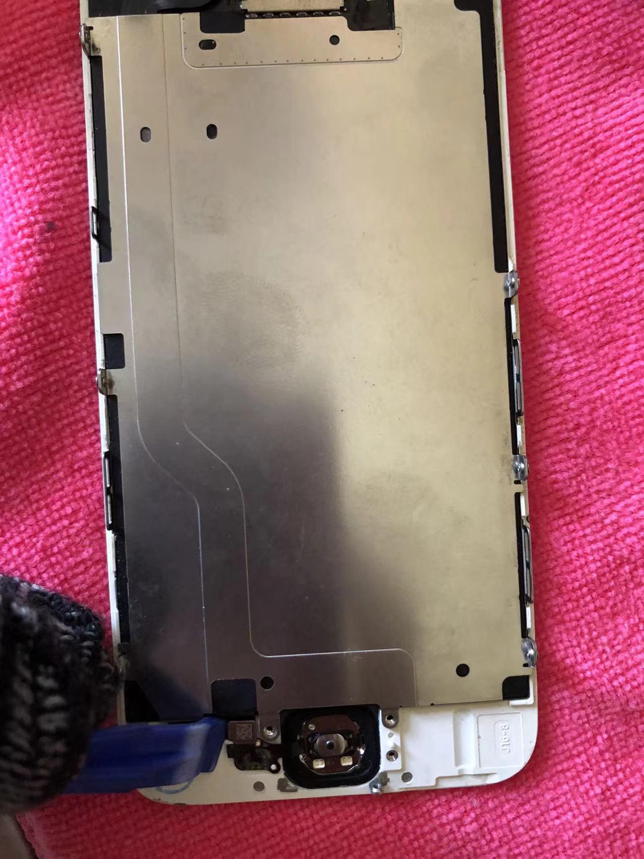 iphone6 plus怎么换屏幕（iPhone6 Plus更换屏幕维修实例） 第11张