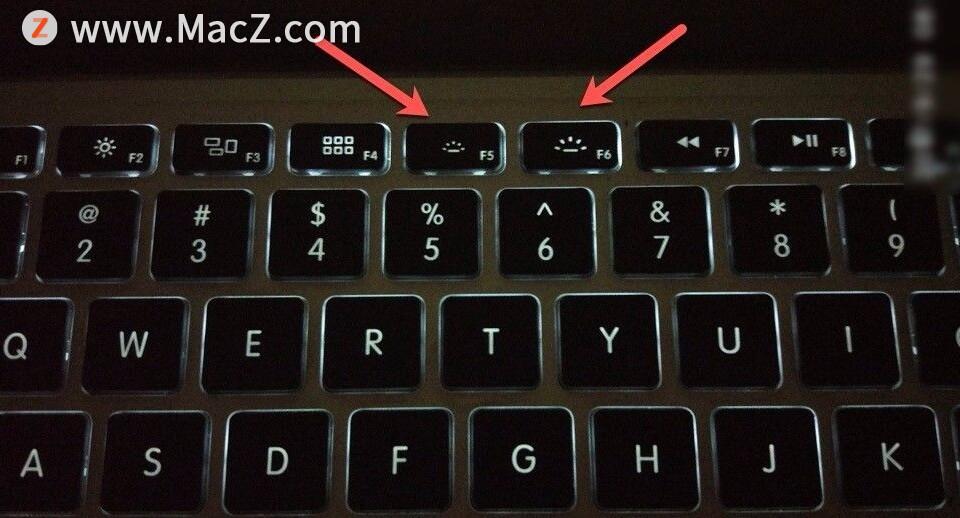 键盘发光开关在哪里图解（调节MacBook键盘灯开关方法） 第1张