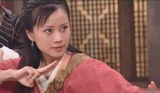 43岁倪虹洁自曝婚史，曾因前夫欠千万，如今离异有娃还收获新感情 第21张