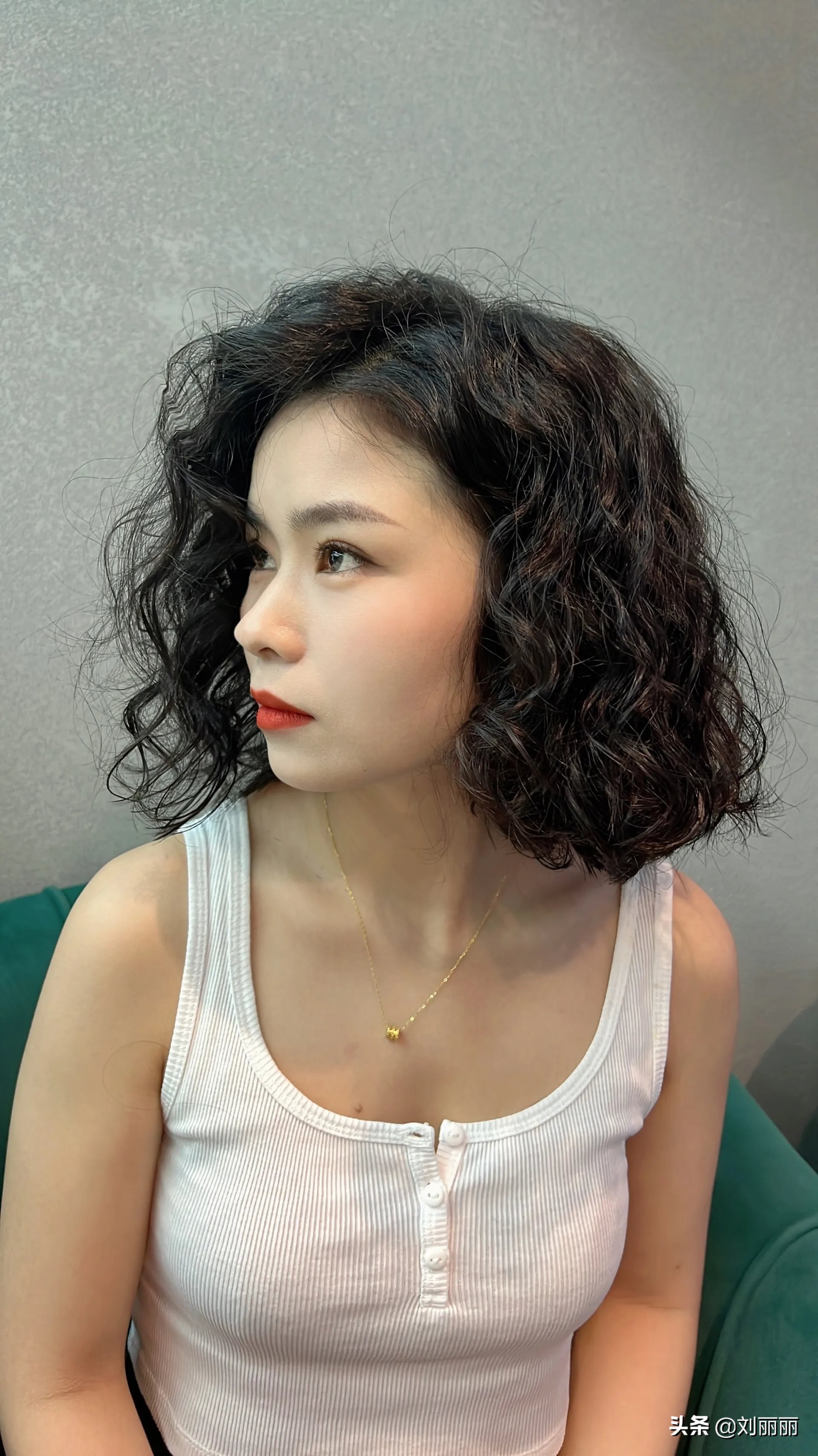 最火女士短发14款，烫卷剪短美美哒，看着很心动 第3张
