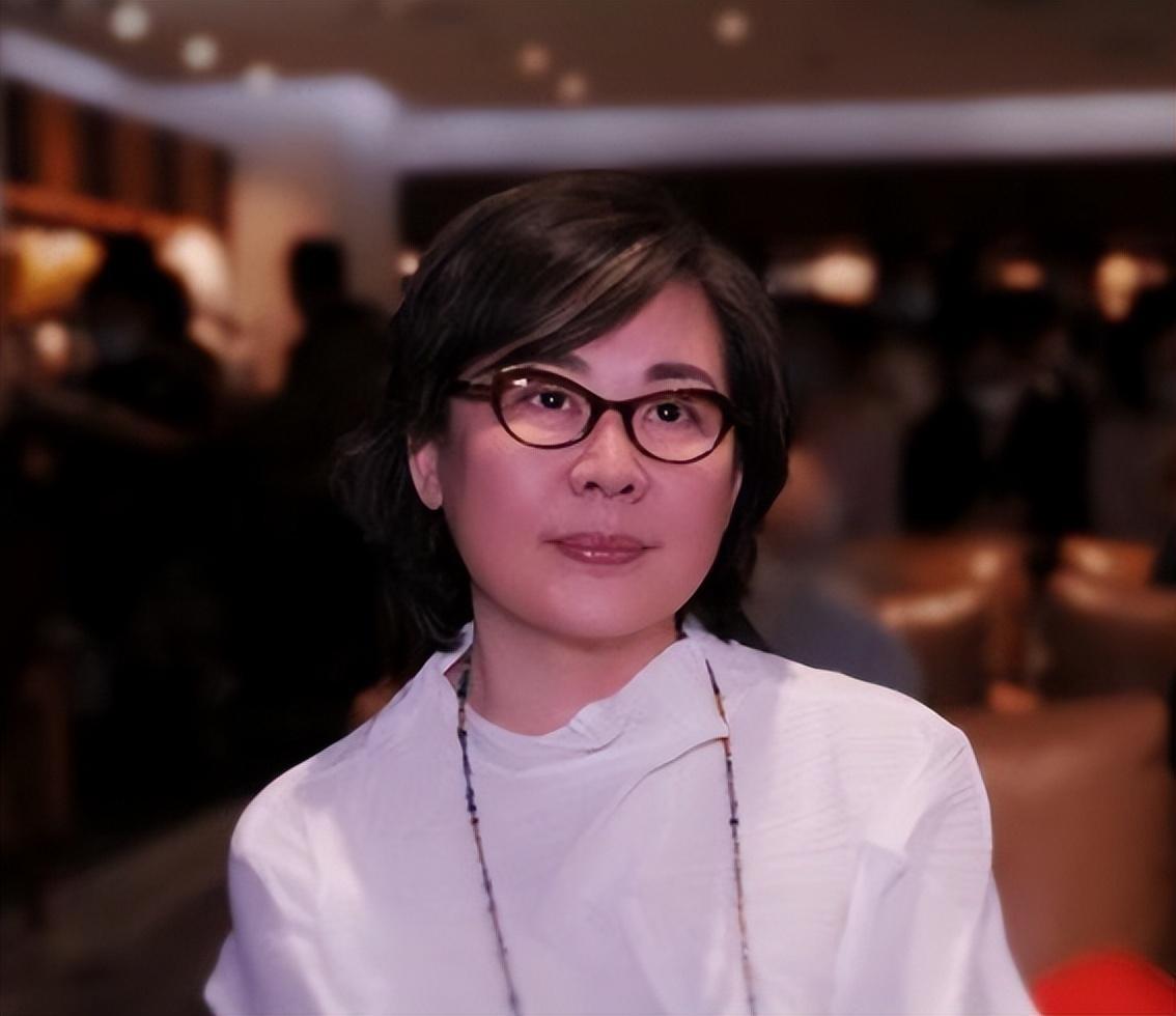 丛珊的第一任丈夫是谁(附:一婚嫁演员石凉的丛珊现状) 第20张 丛珊的第一任丈夫是谁(附:一婚嫁演员石凉的丛珊现状) 第20张