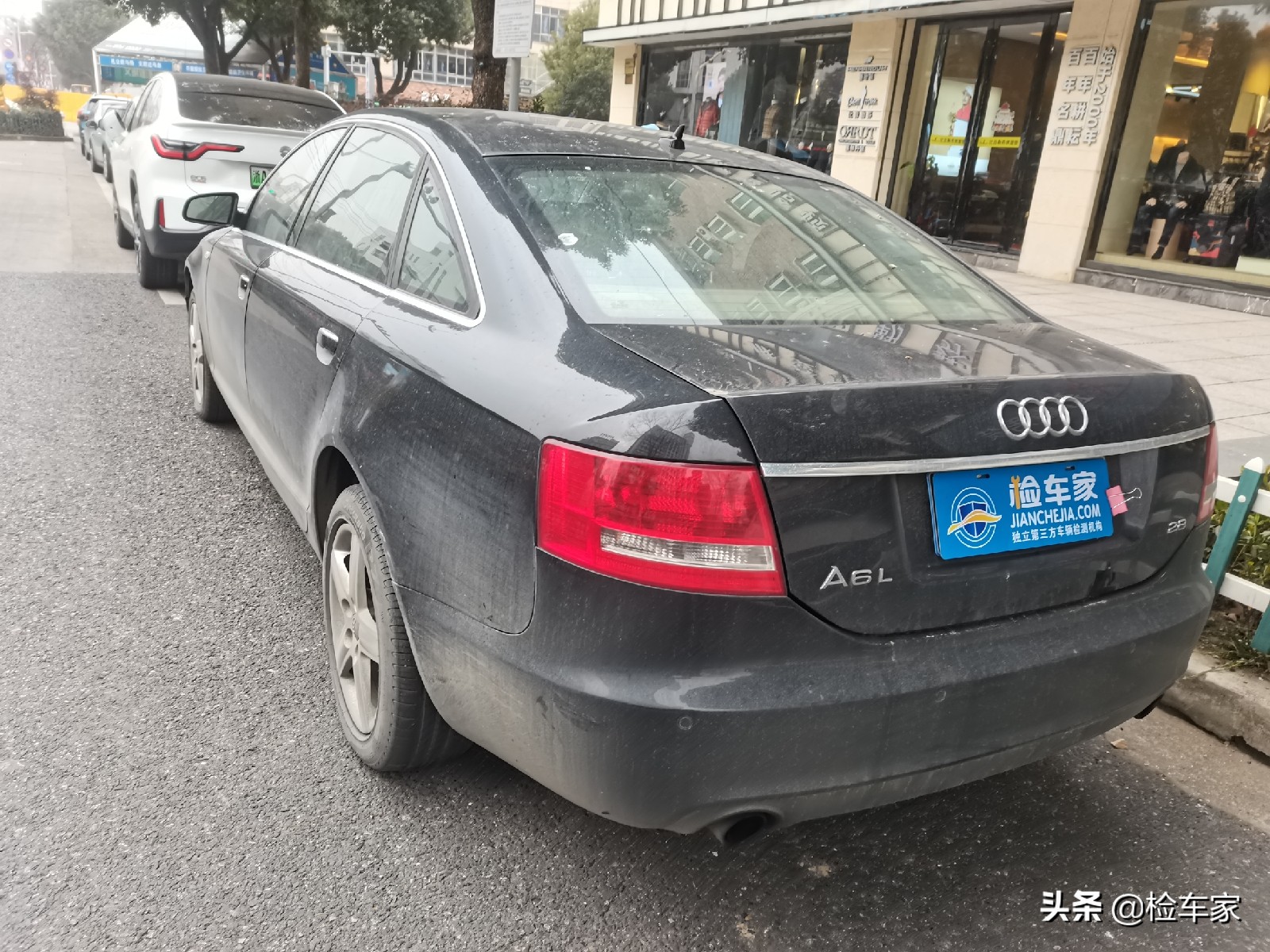 卖废铁！当初落地60多万的奥迪A6现在只要3万，你敢要吗？ 第7张