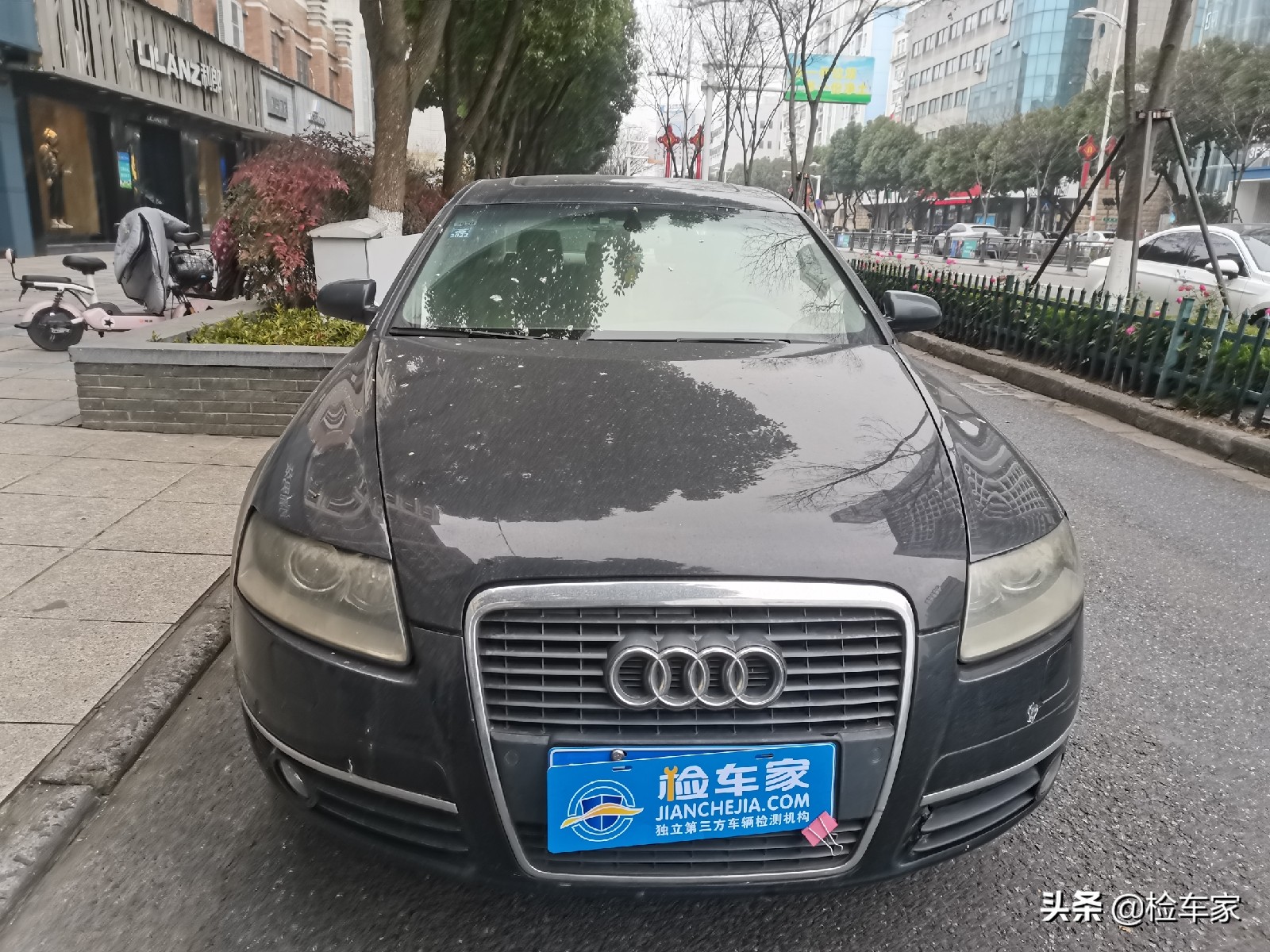 卖废铁！当初落地60多万的奥迪A6现在只要3万，你敢要吗？ 第3张