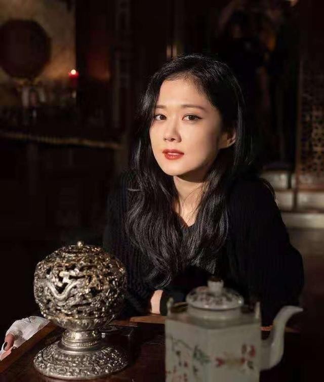 女星郁可唯自曝被催婚，爸爸直接拿男生照片介绍，如今38岁仍单身 第9张