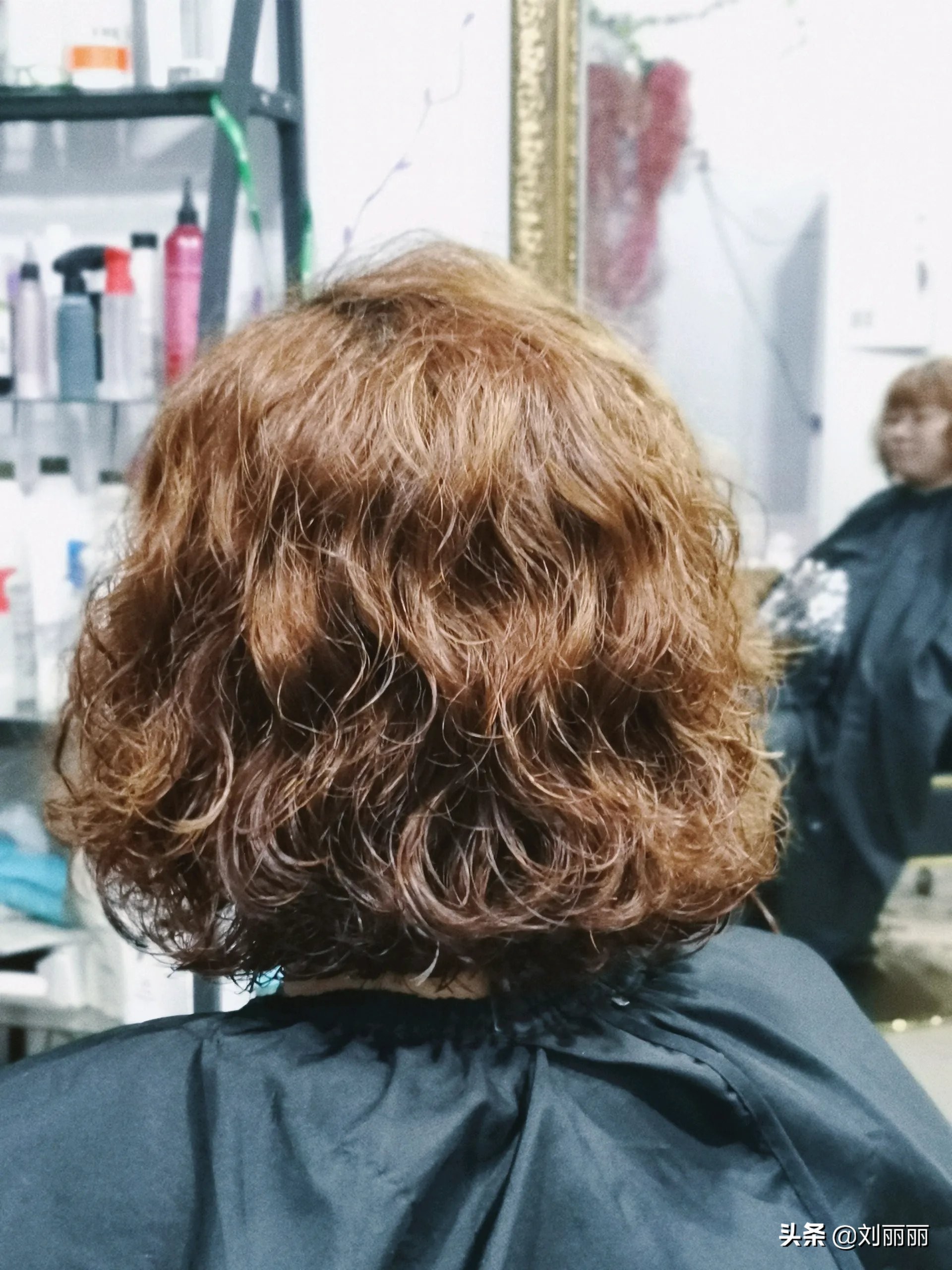 最火女士短发14款，烫卷剪短美美哒，看着很心动 第7张