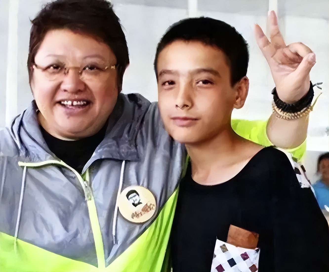 韩红：我一生行善不求回报，收养280多个孤儿，捐款捐到倾家荡产 第61张