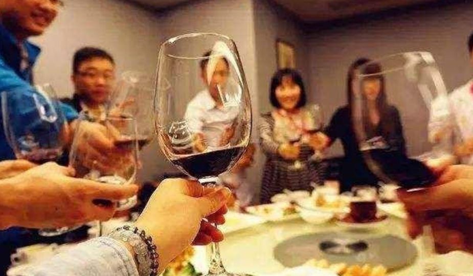 华强北陈金凌个人资料（陈金陵：负债千万、妻子跑路） 第3张