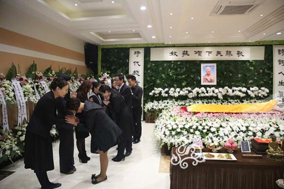 庄奴个人资料简介（为治病妻散尽家产） 第9张