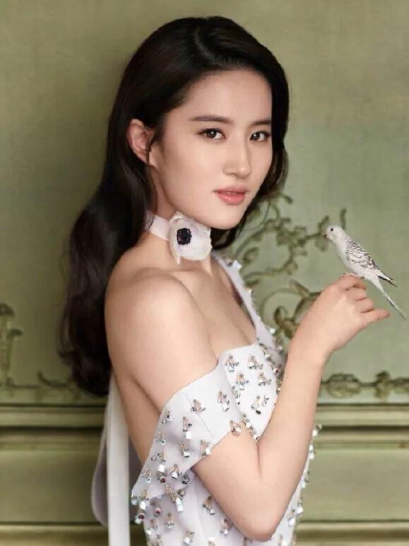 针对女生各种脸型对应的发型分享 第1张