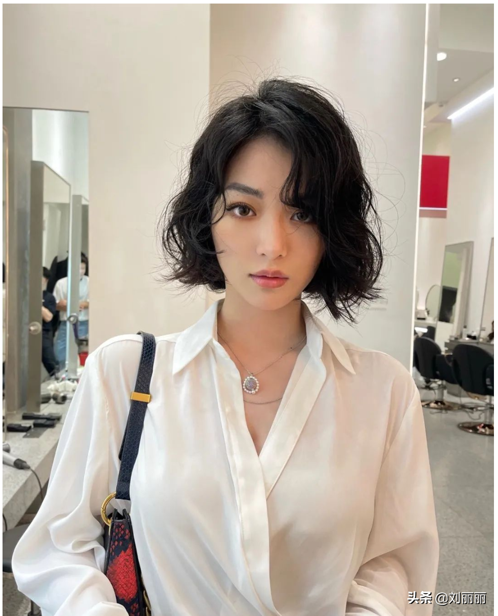 最火女士短发14款，烫卷剪短美美哒，看着很心动 第5张