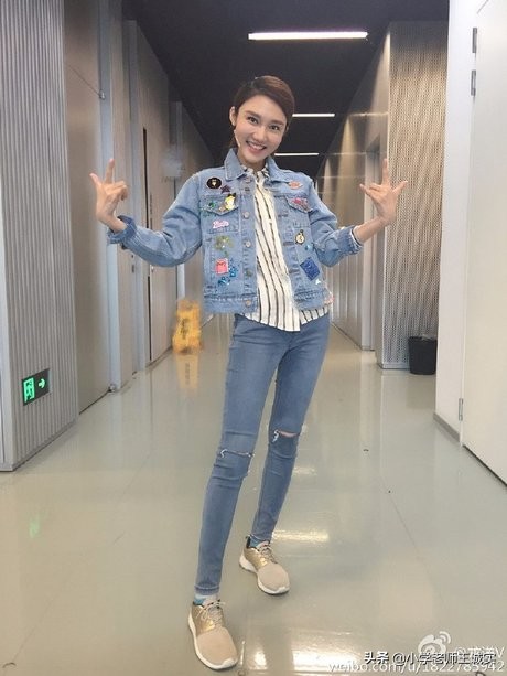 龙洋太漂亮了，笑起来太甜，还有酒窝，还是主持过诗词大会的才女 第3张