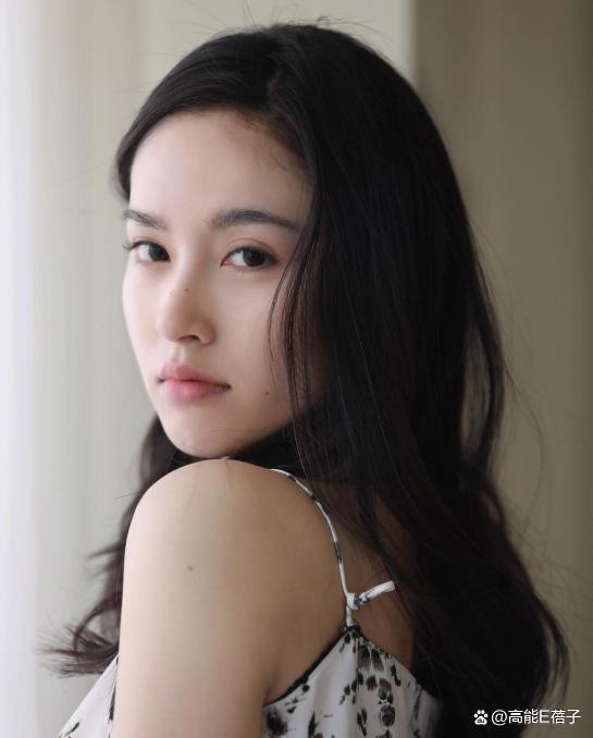 《扫毒》变性人Poyd宝儿还是男儿身吗？本身是男儿，却比美人还漂亮 第15张